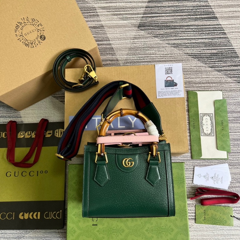 Gucci Handbags 431